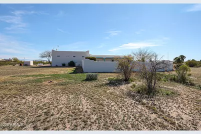 51340 W Iver Road, Aguila, AZ 85320 - Photo 6