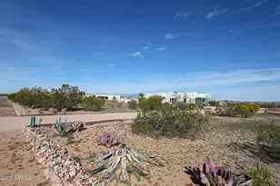 51340 W Iver Rd, Aguila, AZ 85320 - Photo 12