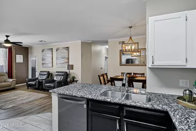 16013 S Desert Foothills Parkway #1113, Phoenix, AZ 85048 - Photo 8