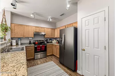 13017 W Larkspur Road, El Mirage, AZ 85335 - Photo 14