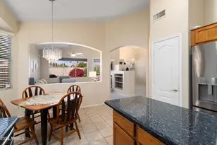 17828 W Mariposa Dr, Surprise, AZ 85374 - Photo 14