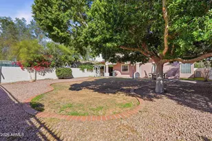 321 E Mitchell Dr, Phoenix, AZ 85012 - Photo 34