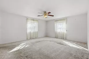 321 E Mitchell Dr, Phoenix, AZ 85012 - Photo 20