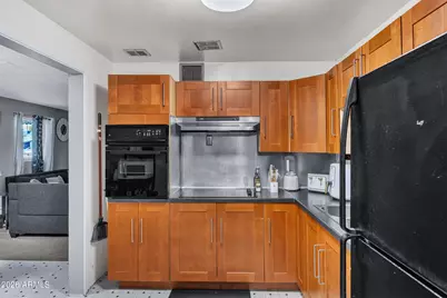 2801 W Glenrosa Avenue, Phoenix, AZ 85017 - Photo 12