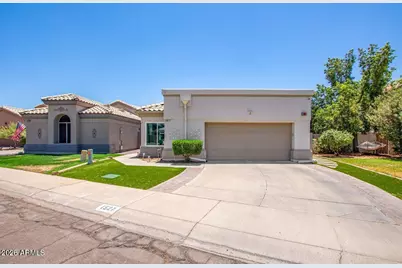 1527 E Beacon Drive, Gilbert, AZ 85234 - Photo 1