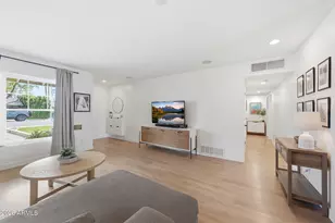 2406 E Elm St, Phoenix, AZ 85016 - Photo 8