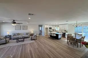 15227 N 23rd Ln, Phoenix, AZ 85023 - Photo 2