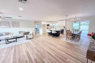 15227 N 23rd Ln, Phoenix, AZ 85023 - Photo 2