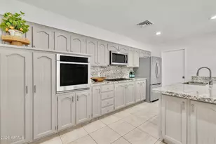 6639 N Chatelaine Pl, Phoenix, AZ 85014 - Photo 10