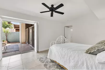 6639 N Chatelaine Place, Phoenix, AZ 85014 - Photo 16