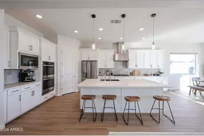 18118 W Highland Avenue, Goodyear, AZ 85395 - Photo 10