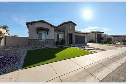 18118 W Highland Avenue, Goodyear, AZ 85395 - Photo 2