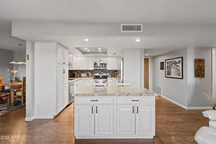 7960 E Camelback Rd, Scottsdale, AZ 85251 - Photo 8