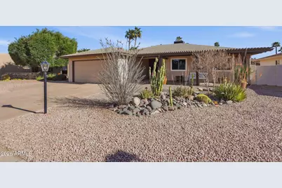 26429 S Greencastle Drive, Sun Lakes, AZ 85248 - Photo 2