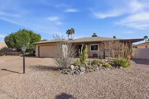 26429 S Greencastle Dr, Sun Lakes, AZ 85248 - Photo 2