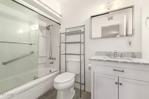 11467 N Desert Hills Dr, Sun City, AZ 85351 - Photo 12