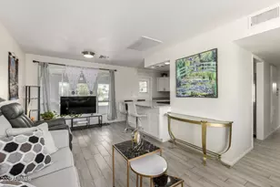 11467 N Desert Hills Dr, Sun City, AZ 85351 - Photo 2