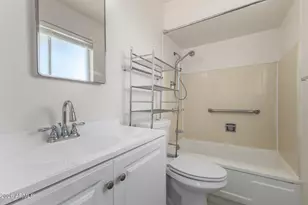 11467 N Desert Hills Dr, Sun City, AZ 85351 - Photo 8