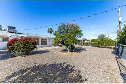 11467 N Desert Hills Drive, Sun City, AZ 85351 - Photo 16