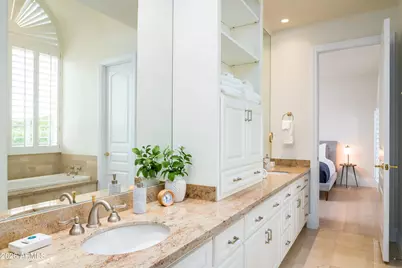 10754 E Laurel Lane, Scottsdale, AZ 85259 - Photo 18