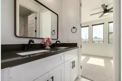 2418 E Amelia Avenue, Phoenix, AZ 85016 - Photo 20