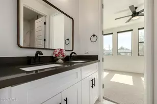 2418 E Amelia Ave, Phoenix, AZ 85016 - Photo 20