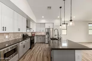 2418 E Amelia Ave, Phoenix, AZ 85016 - Photo 8