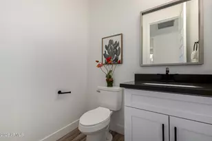 2418 E Amelia Ave, Phoenix, AZ 85016 - Photo 24