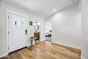 4110 E Catalina Dr, Phoenix, AZ 85018 - Photo 8