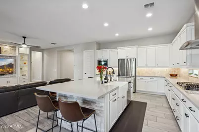 10720 E Thornton Avenue, Mesa, AZ 85212 - Photo 14