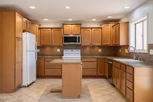51 W Hillview St, Mesa, AZ 85201 - Photo 26