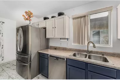 5315 S 28th Drive, Phoenix, AZ 85041 - Photo 16