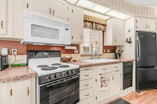 695 Felspar Dr, Apache Junction, AZ 85119 - Photo 14