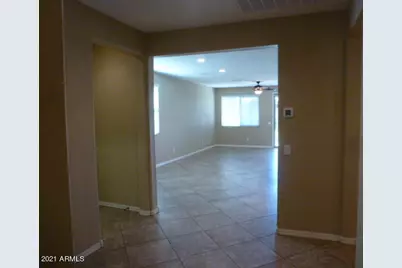 2057 W Kenton Way, San Tan Valley, AZ 85144 - Photo 6