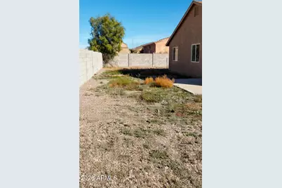 11752 W Loma Vista Drive, Arizona City, AZ 85123 - Photo 10