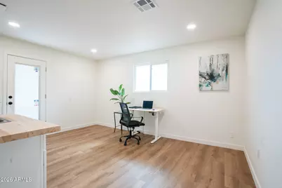 19617 N Willowcreek Circle, Sun City, AZ 85373 - Photo 16