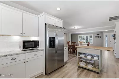 18421 N 45th Drive, Glendale, AZ 85308 - Photo 10