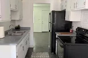 4337 W Keim Dr, Phoenix, AZ 85029 - Photo 1