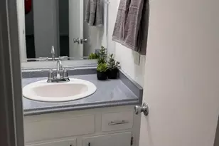 3634 W Wethersfield Rd, Phoenix, AZ 85029 - Photo 2