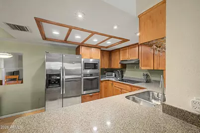 10410 N Cave Creek Road #1027, Phoenix, AZ 85020 - Photo 2
