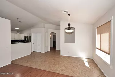 4719 E Amberwood Drive, Phoenix, AZ 85048 - Photo 8