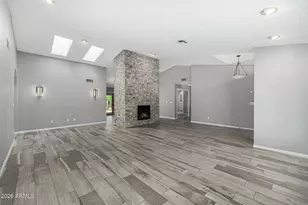 801 E Acoma Dr, Phoenix, AZ 85022 - Photo 12