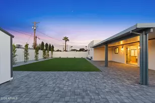 8520 E Highland Ave, Scottsdale, AZ 85251 - Photo 30