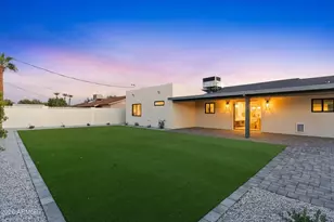 8520 E Highland Ave, Scottsdale, AZ 85251 - Photo 32