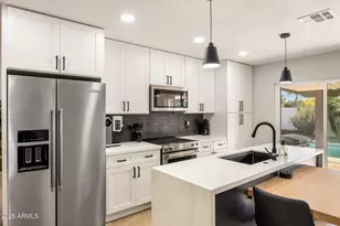 5117 E Beck Ln, Scottsdale, AZ 85254 - Photo 1