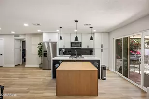5117 E Beck Ln, Scottsdale, AZ 85254 - Photo 4