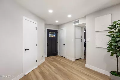 5117 E Beck Lane, Scottsdale, AZ 85254 - Photo 2