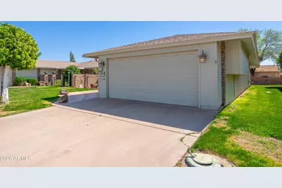 10215 W Mountain View Road, Sun City, AZ 85351 - Photo 32