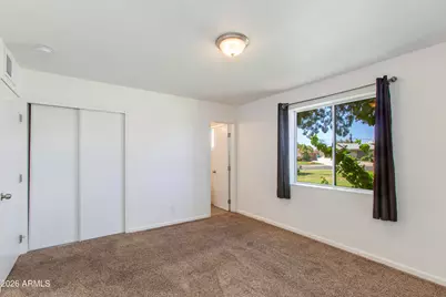 5657 N 39th Avenue, Phoenix, AZ 85019 - Photo 8