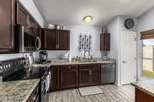 6710 N 74th Dr, Glendale, AZ 85303 - Photo 4